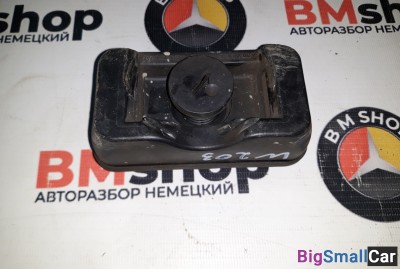 Поддомкратник Mercedes W203 Поддомкратник Mercedes W203