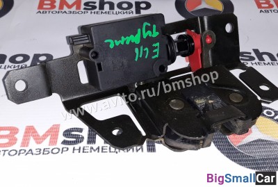 Замок двери багажника бмв е46 универсал из Японии