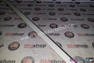 Молдинг двери передний правый Мерседес W211