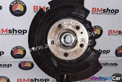 Цапфа (кулак) задняя правая Mercedes ML w163