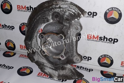 Поворотный кулак передний левый bmw e90