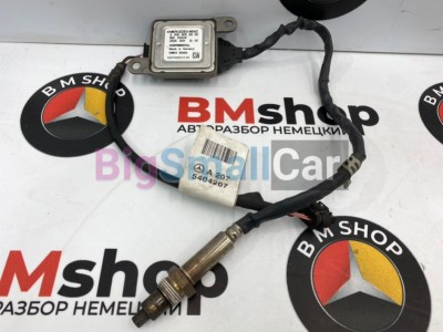 Лямбда-зонд левый Mercedes C350 2012 W204 276.957 A0009056900