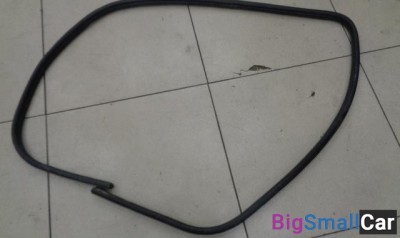 Уплотнитель двери передней от Ford Escape 2000-2006 - купить Твердилово