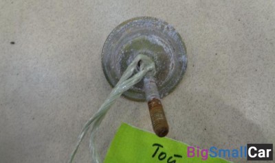 Болт крепления запасного колеса от Toyota Prius 1997-2003 - купить Твердилово