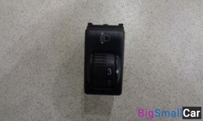 Кнопка корректора фар от Nissan Note E11 2005-2013