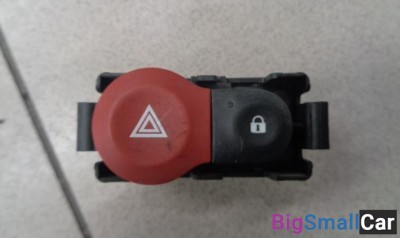 Кнопка аварийной сигнализации от Renault Clio 3 2005-2012