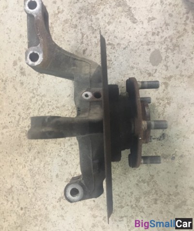 Кулак поворотный правый Ниссан х треил 2006/2014