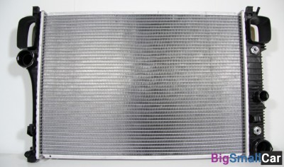 Радиатор охлаждения Мерседес W221 склад16