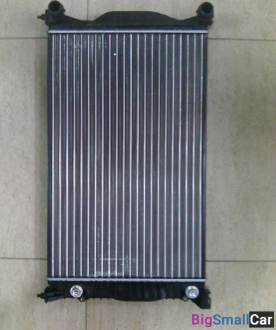 Радиатор охлаждения Ауди А4 2001 склад16