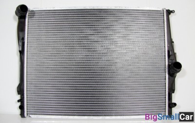 Радиатор охлаждения BMW E87/E90 склад16