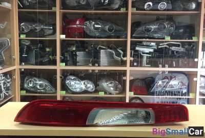 Фонарь Форд Фокус 2 хэтчбек склад16