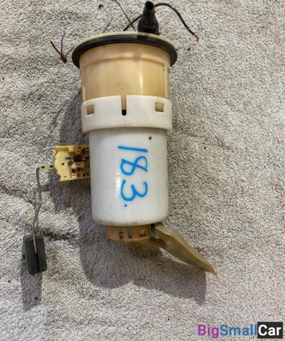 Насос топливный Toyota Vitz 10 1SZ