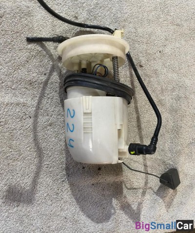 Насос топливный Mazda 3 BL