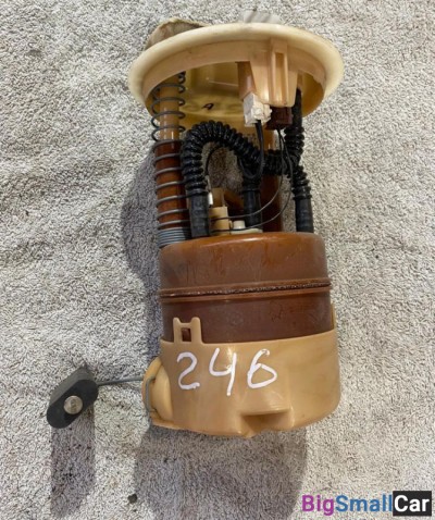 Насос топливный Nissan March 12