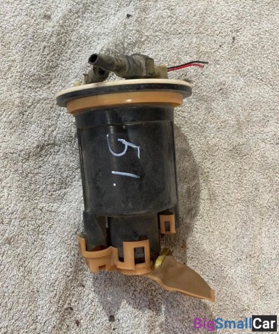 Насос топливный Mitsubishi LancerCedia