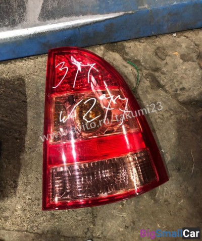 Фонарь задний правый toyota corolla