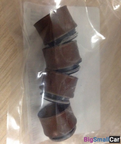 Колпачок маслосъемный Hyundai D6AB 2222472001