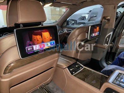 Мониторы для задних пассажиров на Mercedes E 63 AMG - купить Твердилово